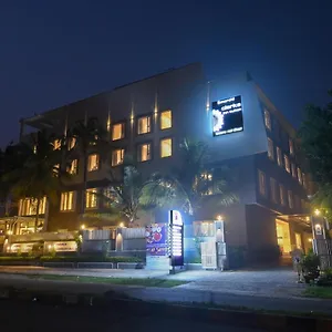 **** Hotel Emerald Clarks India